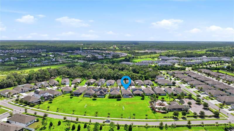 5 bedroom Single Family Residence at 3583 Secret Stroll Drive, Hidden Crk Ph 1, Sarasota — photo 4