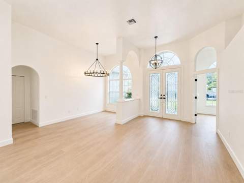 2532 Bellwood Drive, Brandon FL - photo 7 of 45