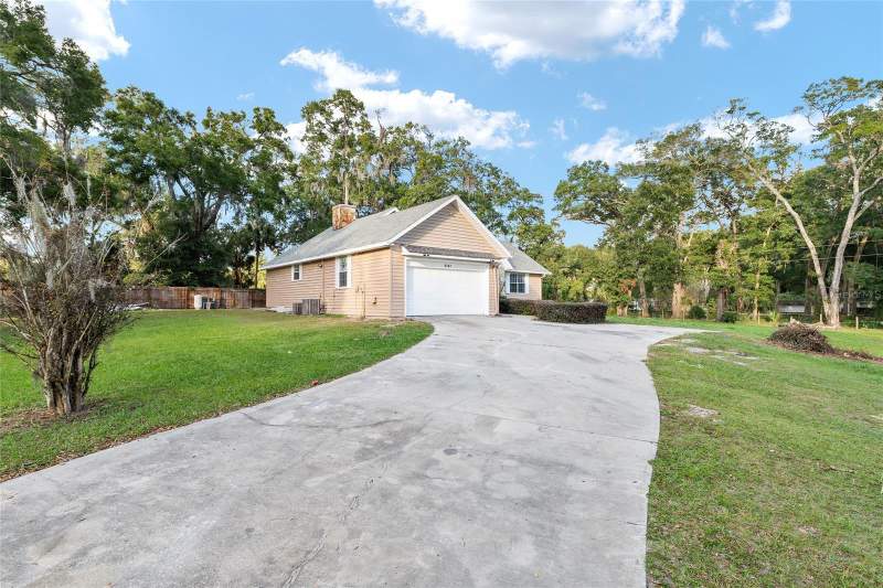 3 bedroom Single Family Residence at 9161 SW 34th Place, Ocala, Ocala — photo 3