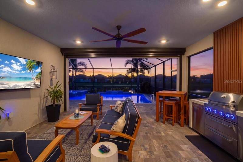 3 bedroom Single Family Residence at 4725 Crestpoint Way, Artisan Lakes Esplanade Ph V Subph B & C, Palmetto — photo 2