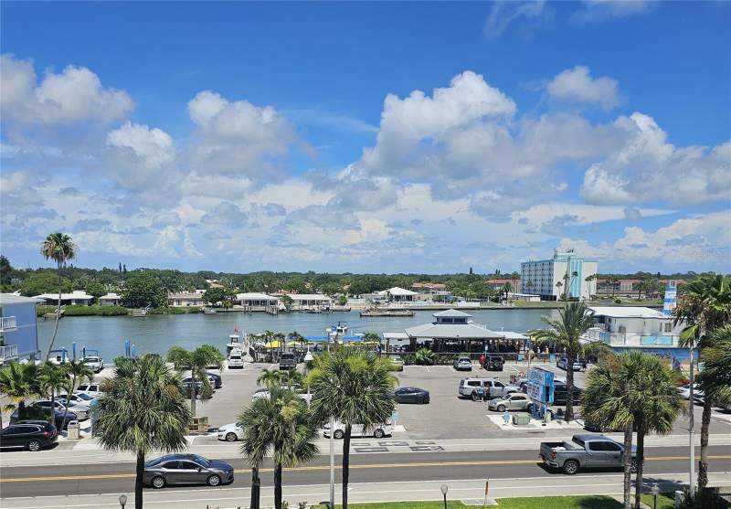 3 bedroom Condominium at 20040 Gulf Boulevard #402, Sand Castle Condo, Indian Rocks Beach — photo 4