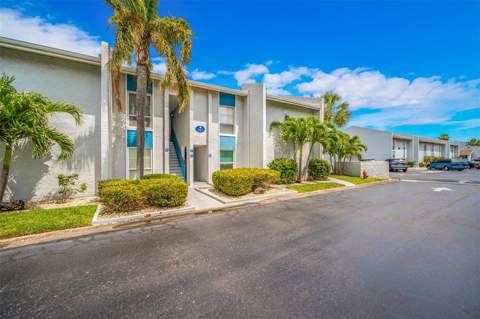 260 Medallion Boulevard #F, Madeira Beach FL - photo 21 of 30