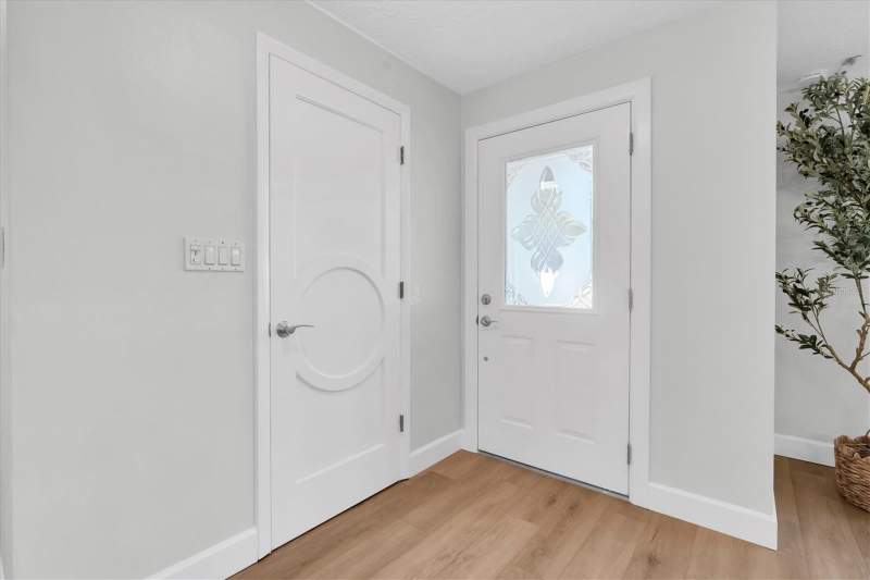 3 bedroom Single Family Residence at 10248 Imperial Point Drive, Imperial Point, Largo — photo 4