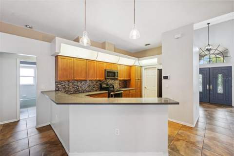 9104 Water Hazard Drive, Hudson FL - photo 12 of 60