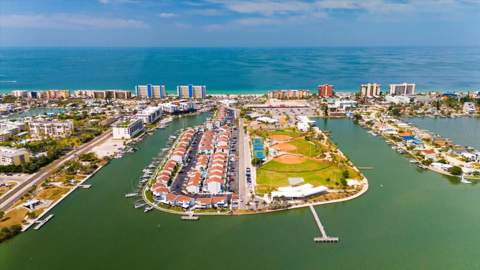 179 Medallion Boulevard #H, Madeira Beach FL - photo 6 of 30