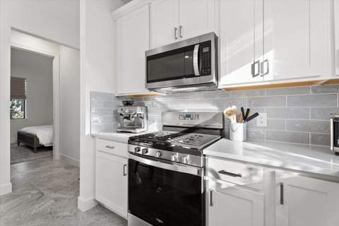 18918 Indian Rock Place, Lakewood Ranch FL - photo 11 of 44
