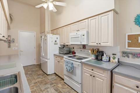 8012 Willow Brook Drive, Spring Hill FL - photo 10 of 43