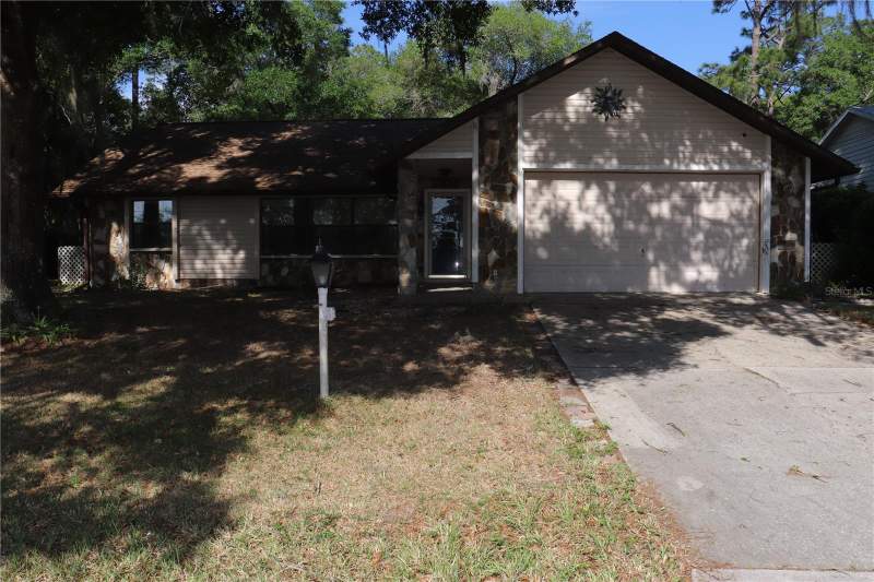 3 bedroom Single Family Residence at 1112 NE 130 Terrace, Trails East, Silver Springs — photo 1