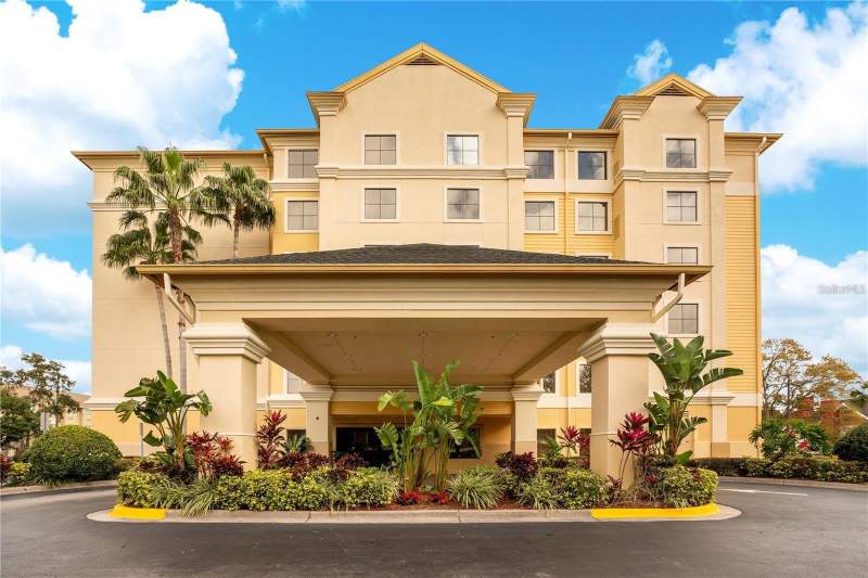 Hawthorn Suites