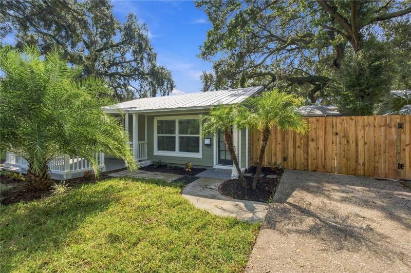 2 bedroom Single Family Residence at 39 Hamilton Heath Drive, Hamilton Heath Rev Map, Tampa — photo 2