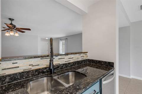 11136 Golden Silence Drive, Riverview FL - photo 15 of 39