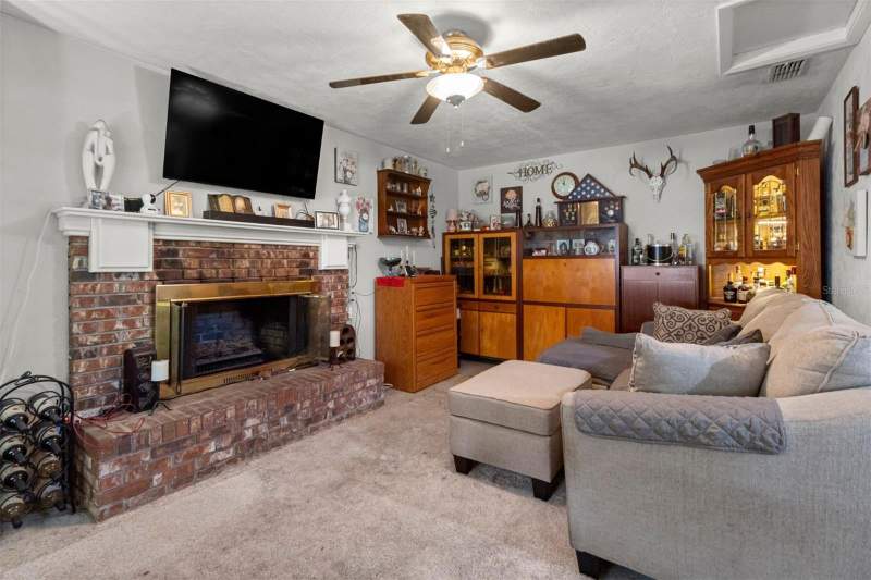 3 bedroom Single Family Residence at 1529 NW 143rd Street, Gainesville, Gainesville — photo 3
