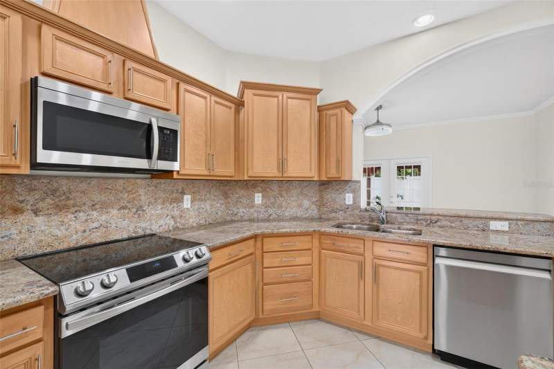 3 bedroom Single Family Residence at 6026 113th Avenue, Northfield Manor 1 1st Add, Pinellas Park — photo 4