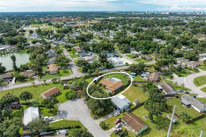 3 bedroom Single Family Residence at 2219 Lockwood Meadows Circle, Lockwood Meadows, Sarasota — photo 3