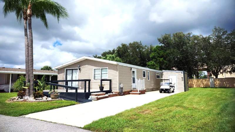 2 bedroom Manufactured Home at 2100 Kings Highway #956 A, Maple Leaf Estates, Port Charlotte — photo 3