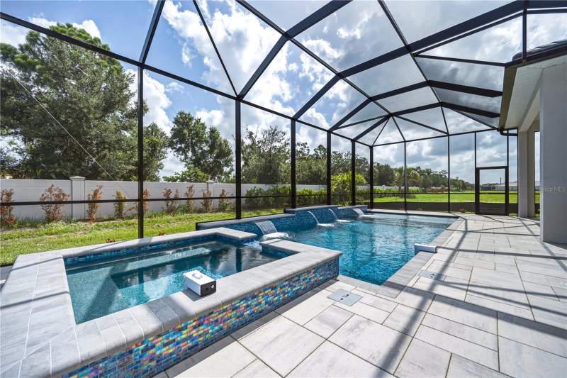 3 bedroom Single Family Residence at 17547 Palmiste Drive, Isles At Lakewood Ranch Ph IV, Bradenton — photo 3