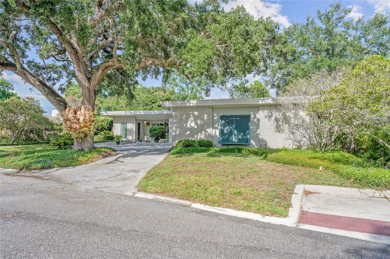 3 bedroom Single Family Residence at 338 Blue Heron Drive, Flamingo Shores, Winter Park — photo 5