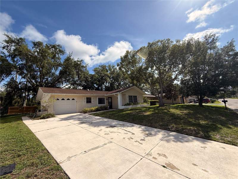 2 bedroom Single Family Residence at 8634 Winding Wood Drive, San Clemente Village, Port Richey — photo 2