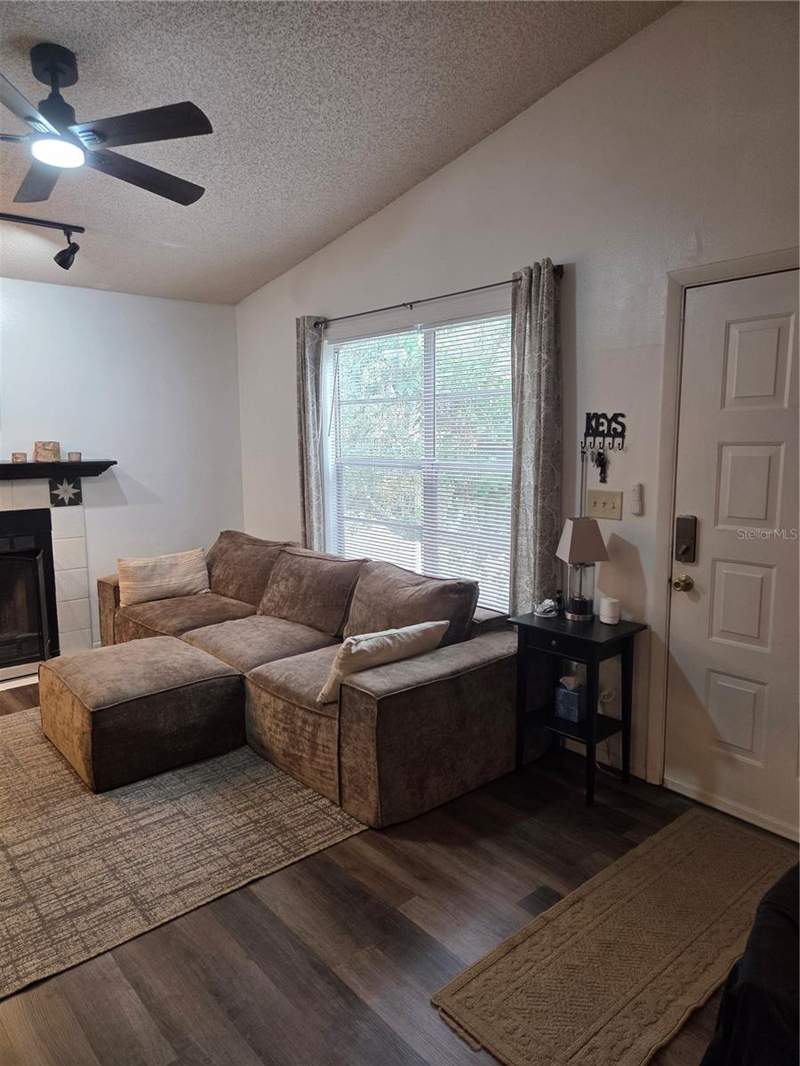 2 bedroom Condominium at 4033 Dream Oak Place #203, North Oaks Condo III, Tampa — photo 3