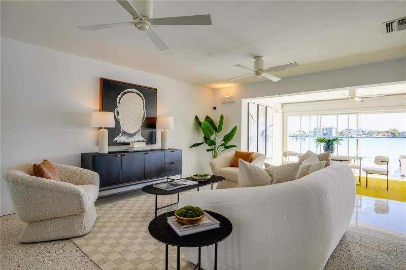 4 bedroom Single Family Residence at 440 64TH AVENUE, THREE PALMS POINT, ST PETE BEACH — photo 3