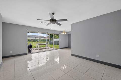 5005 Stolls Avenue, Tampa FL - photo 12 of 40
