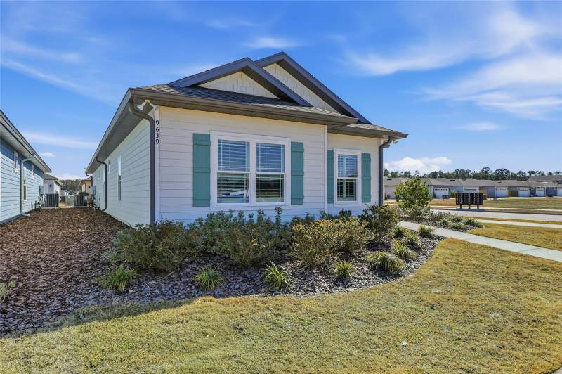 3 bedroom Single Family Residence at 9639 SW 66th Lane, Lugano, Gainesville — photo 2