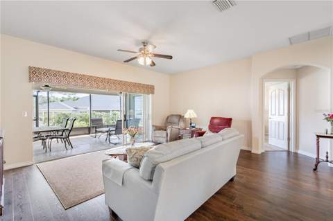 27118 Roanoke Drive, Leesburg FL - photo 21 of 40
