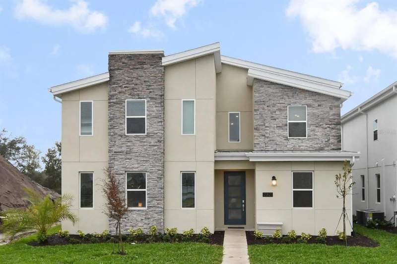 2721 BOOKMARK DRIVE home for sale in Cove Storey Lake
