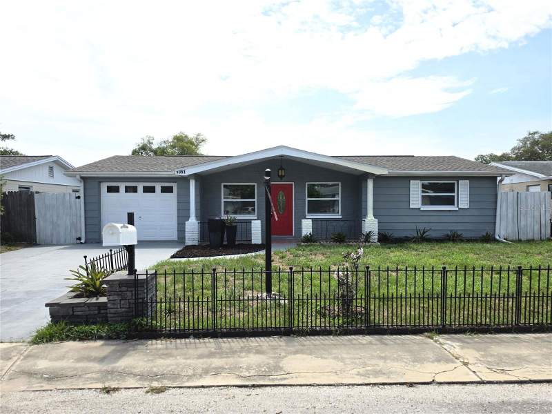 2 bedroom Single Family Residence at 1051 Maybury Drive, Holiday Lake Estates, Holiday — photo 2