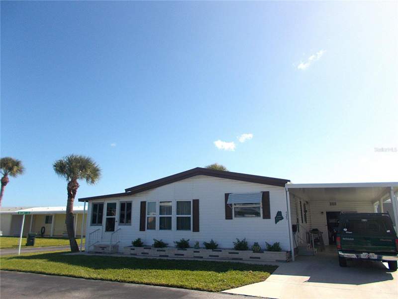 2 bedroom Manufactured Home at 525 Sandpiper Drive, Sandalwood Park, Venice — photo 2