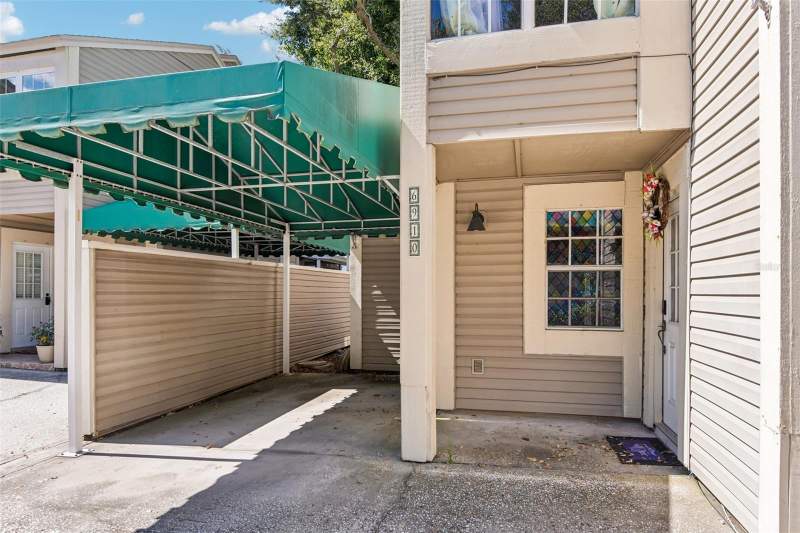 2 bedroom Condominium at 6910 Lake Place Court, Lake Place A Condo, Tampa — photo 5