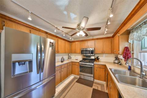 672 Allegheny Drive, Sun City Center FL - photo 20 of 47