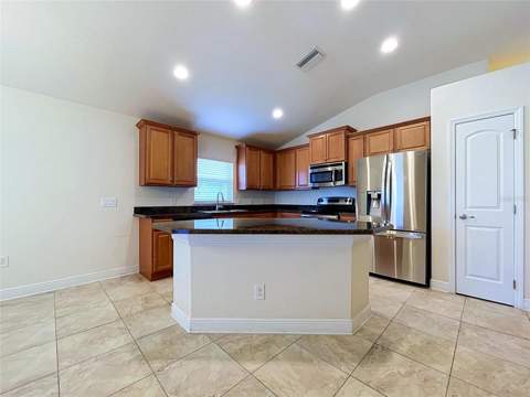 7029 Wirevine Dr, Brooksville FL - photo 12 of 69