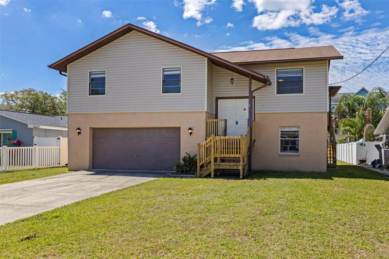 334 CROSSWINDS DRIVE home for sale in Baywood Village