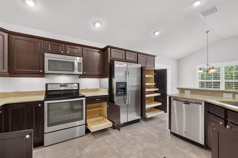 3 bedroom Single Family Residence at 3376 Mayflower Loop, The Villages, The Villages — photo 5