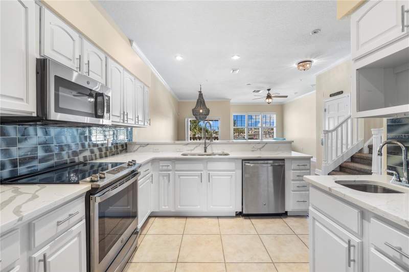 3 bedroom Townhouse at 116 131st Avenue #F, Madeira Bay Twnhms Condo, Madeira Beach — photo 5