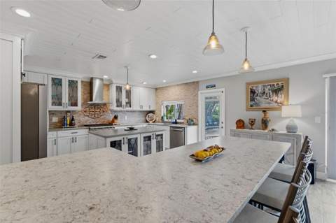 137 12th Street, Tierra Verde FL - photo 10 of 44