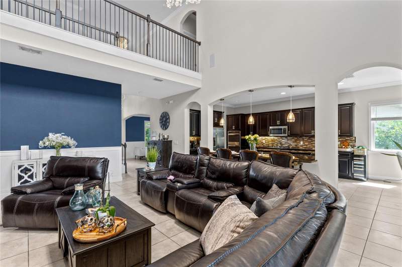 5 bedroom Single Family Residence at 8802 Finsen Street, Preserve At Laureate Park, Orlando — photo 5