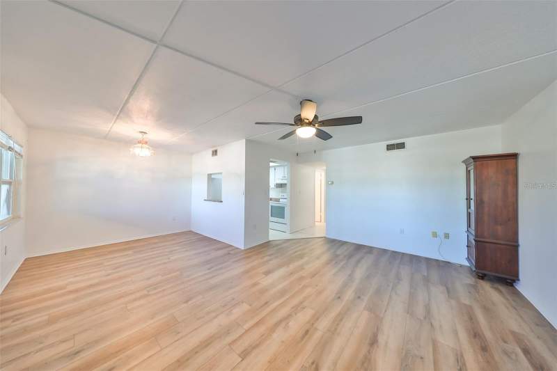 2 bedroom Condominium at 11700 Park Boulevard #209, Seminole Square Apts, Seminole — photo 4