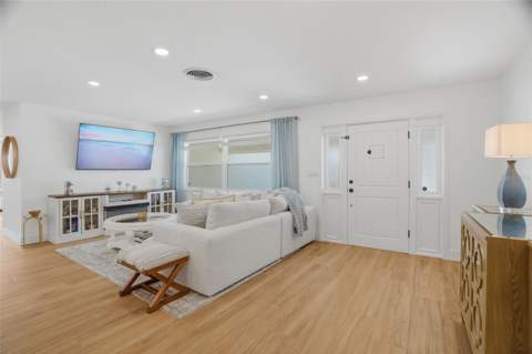 1819 Maryland Avenue, St Petersburg FL - photo 9 of 29
