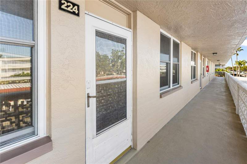 2 bedroom Condominium at 4915 Bay Street #224, Winston Park Northeast, St Petersburg — photo 2