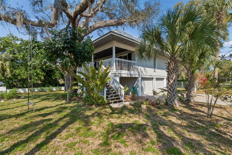 3 bedroom Single Family Residence at 600 N Mayo Street, Seaside Point 1st Add, Crystal Beach — photo 5