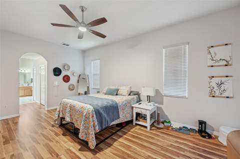 4641 Rolling Green Drive, Wesley Chapel FL - photo 22 of 45