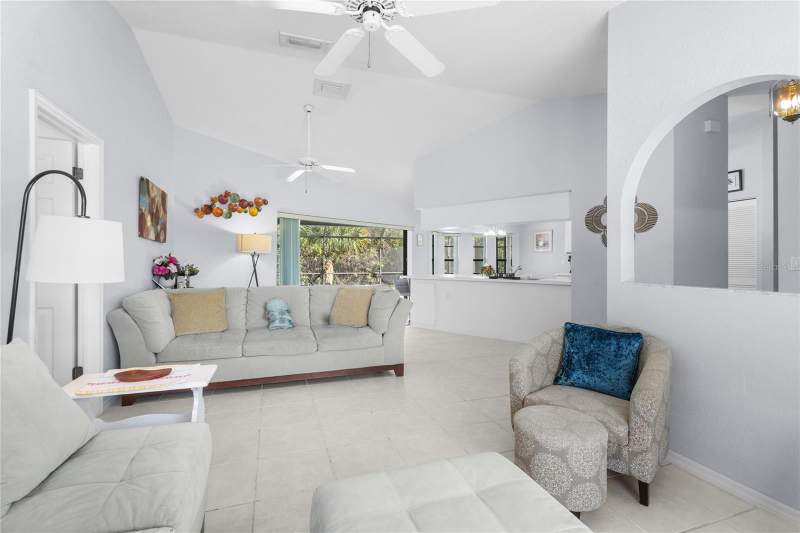 3 bedroom Single Family Residence at 18346 Koala Avenue, Port Charlotte Sec 008, Port Charlotte — photo 4