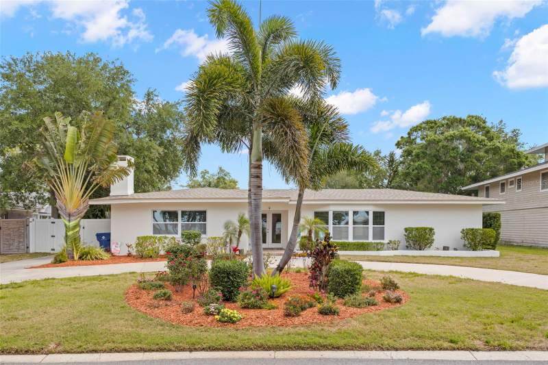 4 bedroom Single Family Residence at 125 Carlyle Drive, Indian Bluff Island 2nd Add, Palm Harbor — photo 2