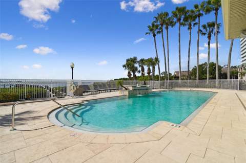 1201 Bay Club Circle, Tampa FL - photo 9 of 69
