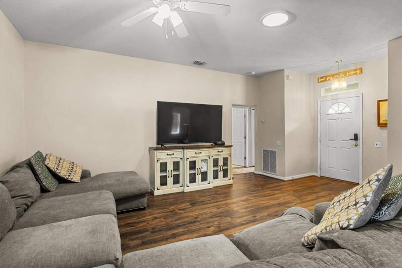 3 bedroom Single Family Residence at 3833 Whistlewood Circle, Carillon Lakes Phase 4, Lakeland — photo 5