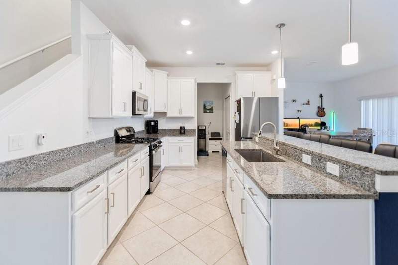3 bedroom Townhouse at 8241 Corner Pine Way, Bryant Square, New Port Richey — photo 3