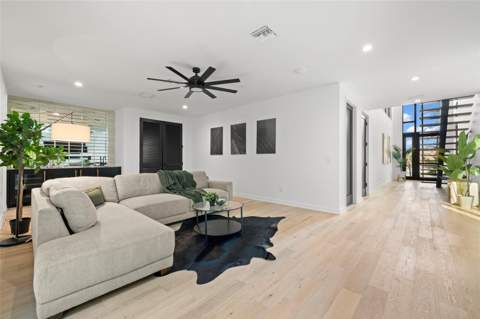 98 W Davis Boulevard, Tampa FL - photo 16 of 86