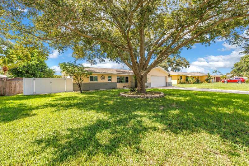 2 bedroom Single Family Residence at 1350 Woodcrest Avenue, Emerald Hill Ests, Clearwater — photo 2